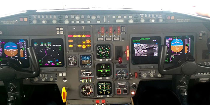 2000 cockpit